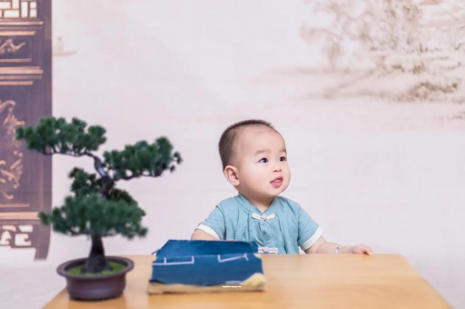 苏州宝宝总是抠鼻子